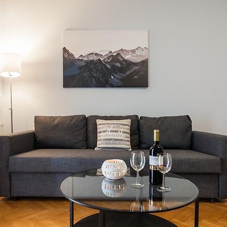 Syntagma Square Apartments By Livin Urbban Athen Eksteriør billede